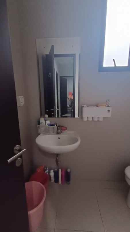 jual cepat rumah summarecon bekasi dekat stasiun c0794