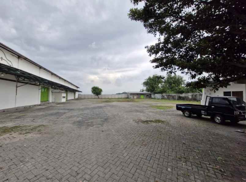 jual gudang luas kosong di daerah semampir kota kediri