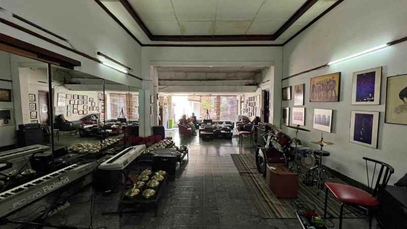 jual murah rumah posisi mainroad dekat gedung sate