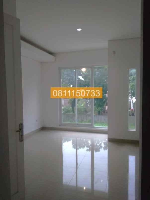 jual rumah 3 kamar makasar jakarta timur f00e2d