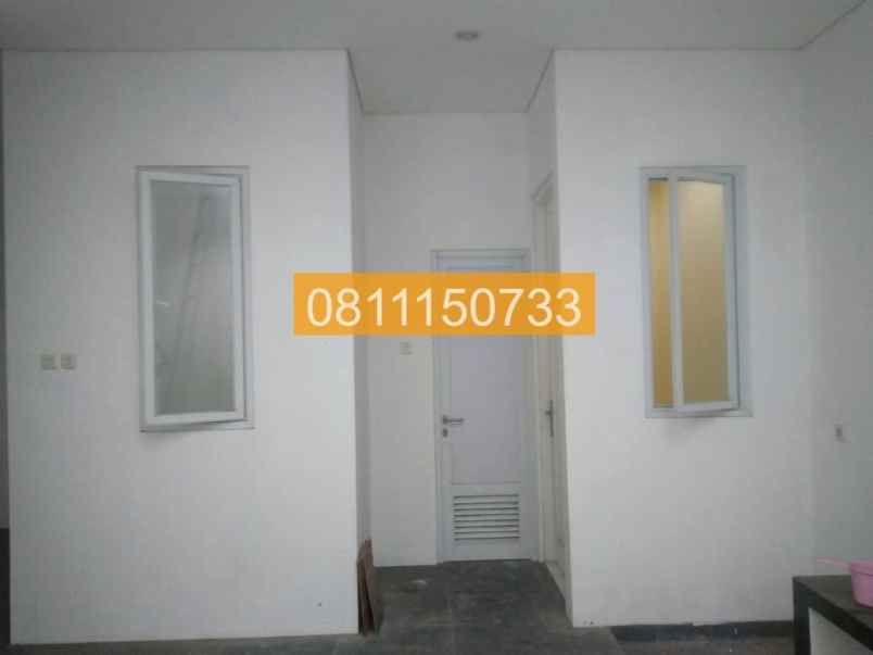 jual rumah 3 kamar makasar jakarta timur f00e2d