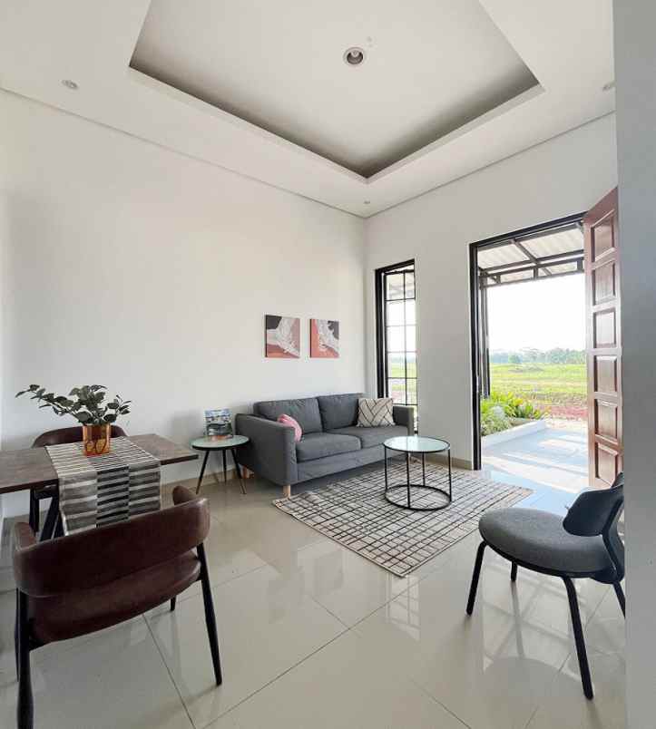 jual rumah baru di beverly lake parung panjang bogor