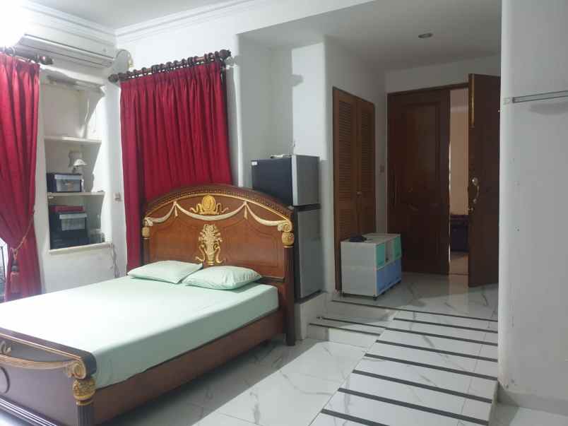 jual rumah cinere depok