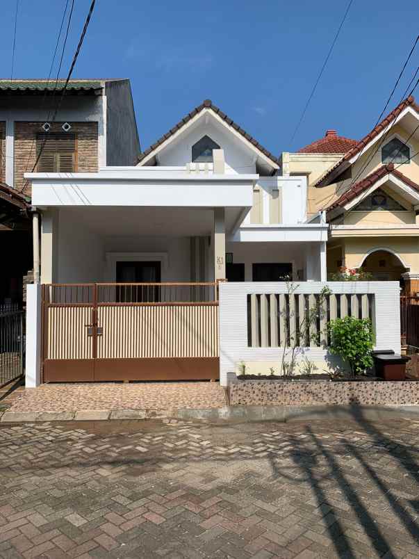 jual rumah di villa bintaro regency