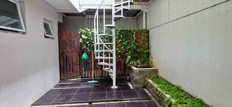 jual rumah green permata boulevard jakarta selatan