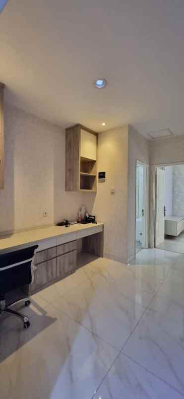 jual rumah hook siap huni raffles hills cibubur