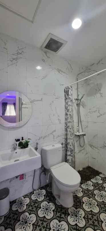 jual rumah hook siap huni raffles hills cibubur