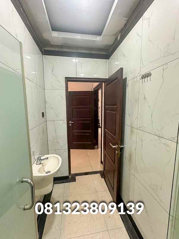 jual rumah strategis cipinang cempedak jakarta timur