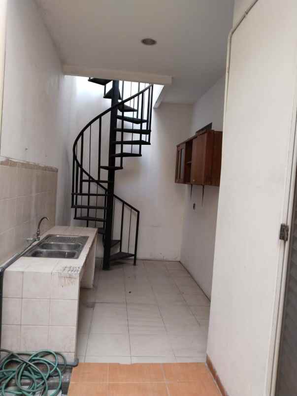 jual sewa rumah prambanan surabaya barat