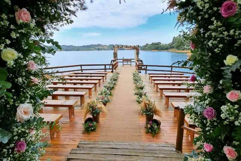 jual tanah tepi danau