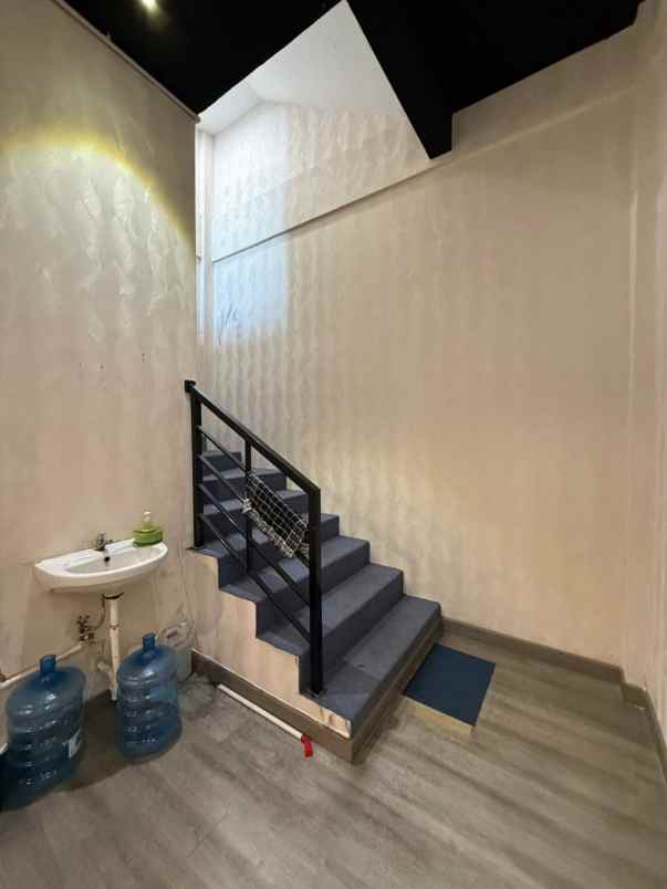 ruko dharmahusada strategis