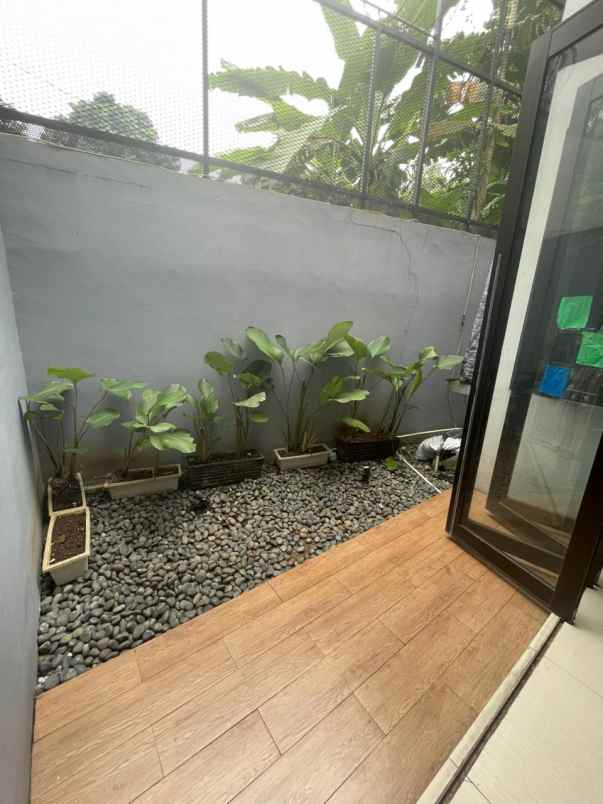 rumah 2 lantai kelapa dua depok