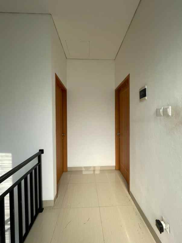 rumah 2 lantai kelapa dua depok