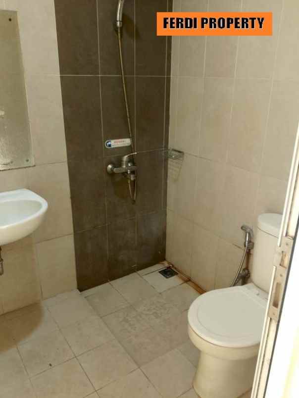 rumah 3 kamar tidur di citra gran cibubur