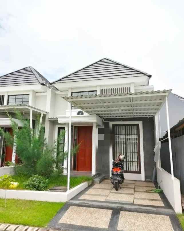 rumah amartha safira sidoarjo