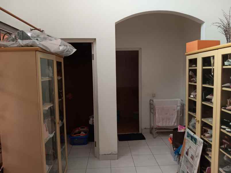 rumah bagus siap huni graha padma semarang barat