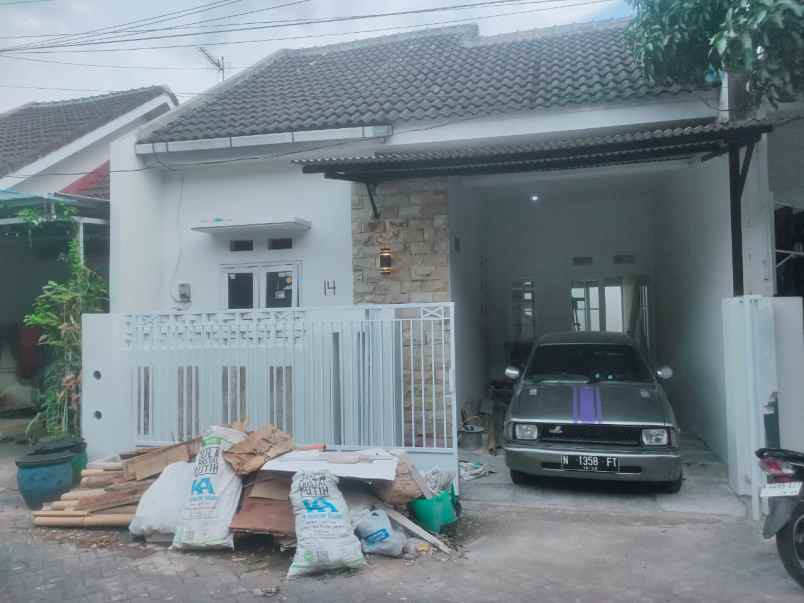 rumah bagus siap huni nego lokasi di blimbing malang