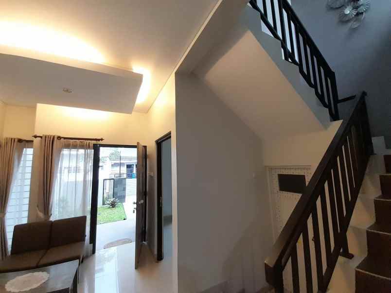 rumah baru 2 lantai di batu indah kota bandung