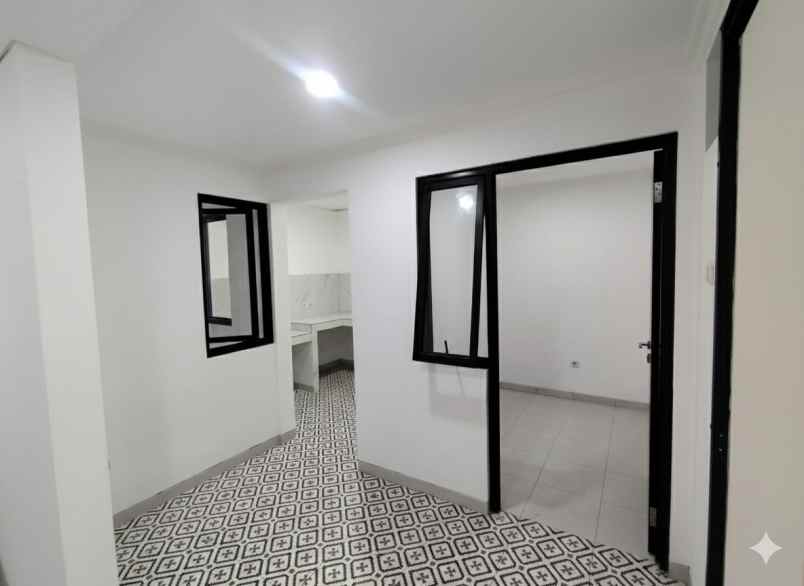 rumah baru 3 lantai rawa belong jakbar rp 2 985 m