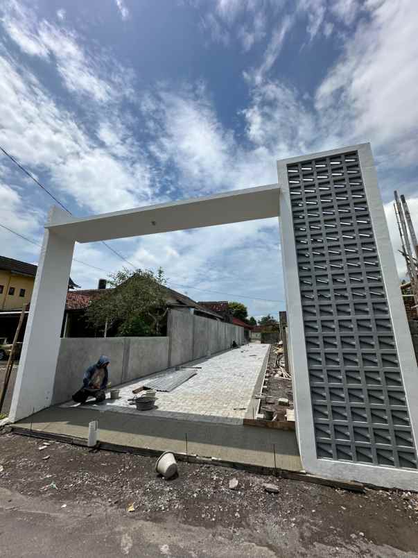rumah baru dalam mini cluster di kawasan mlati sleman