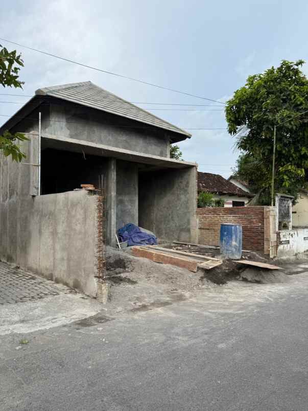 rumah baru modern dekat pasar godean sleman