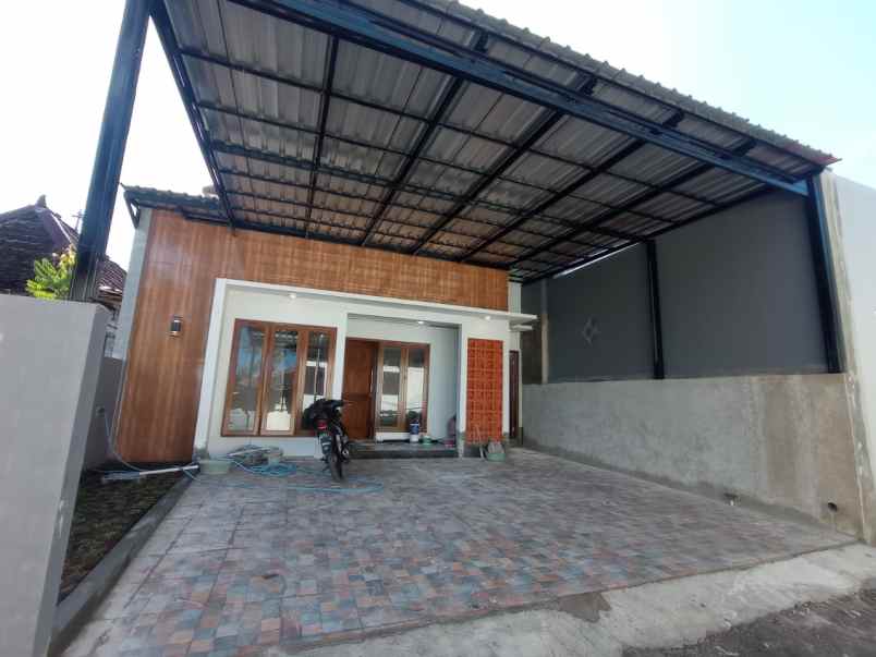 rumah baru modern dekat smpn 1 ngemplak sleman