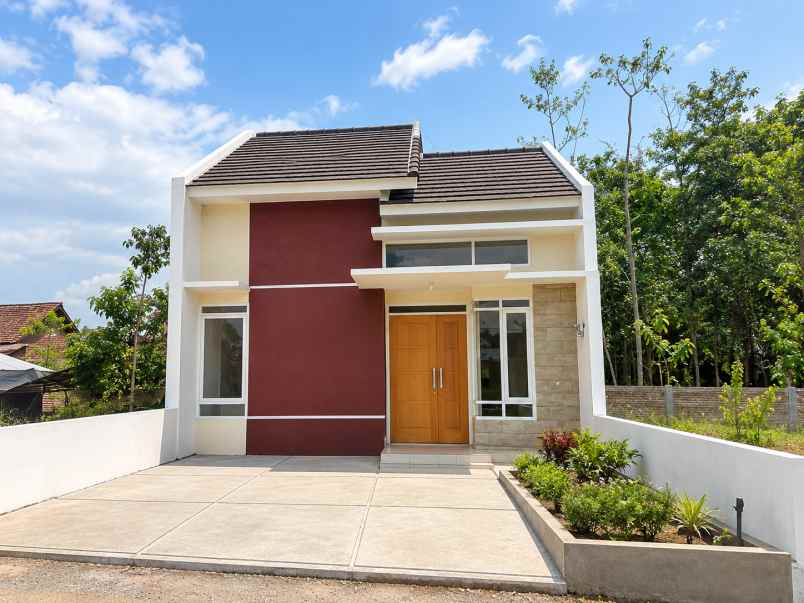 rumah baru strategis lokasi ampeldento pakis