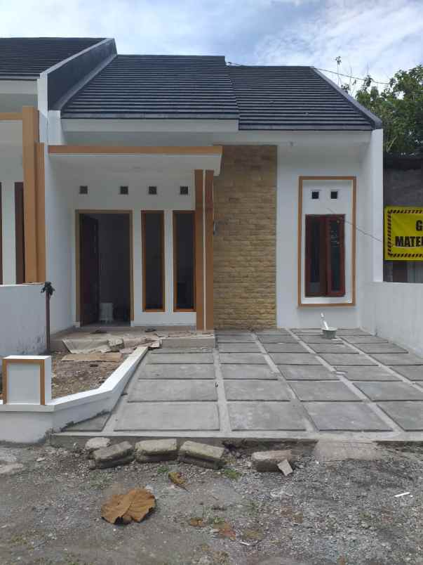 rumah cantik baru tanah luas di bantul