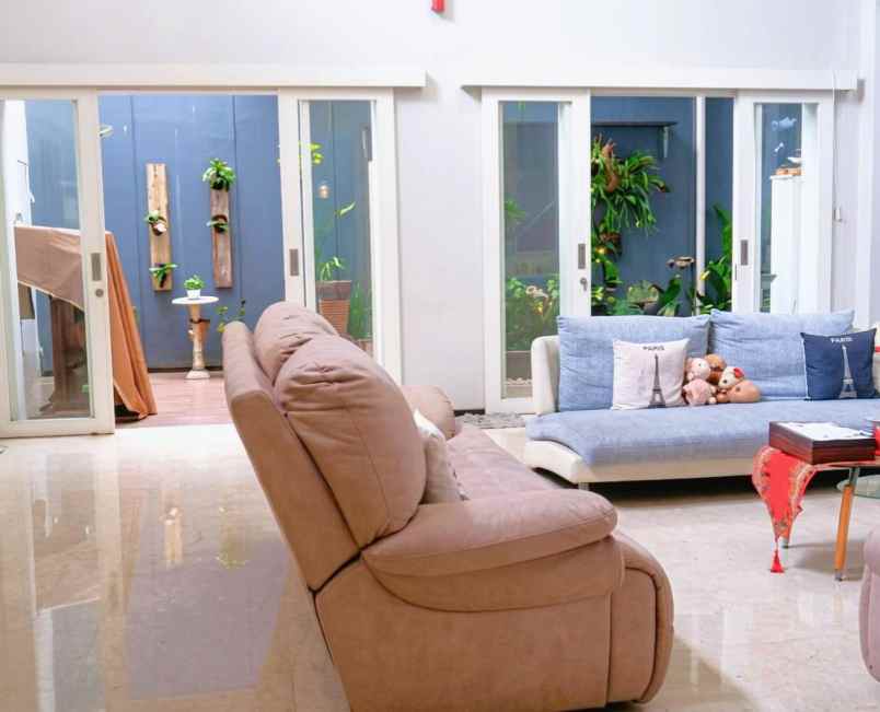 rumah cantik fresh megah di duren sawitt negoooo