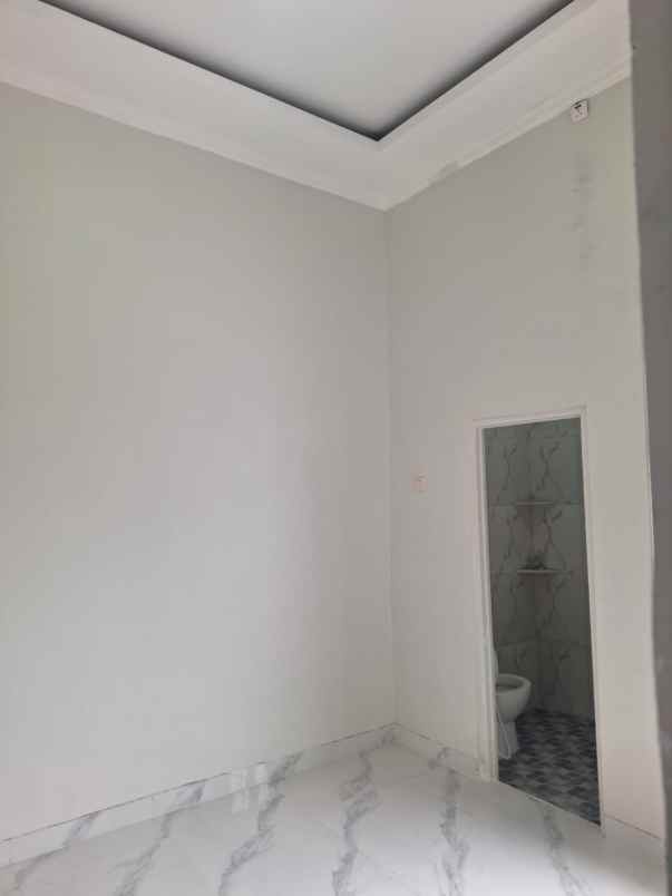 rumah cantik full renovasi siap huni