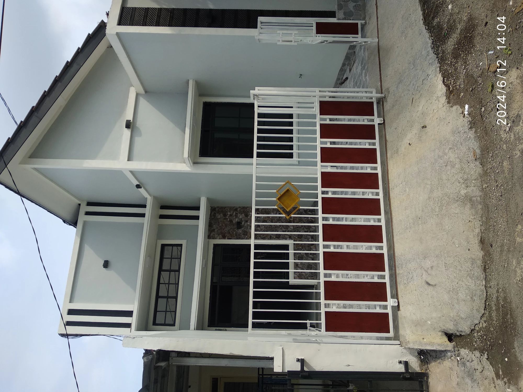 rumah cantik full renovasi siap huni