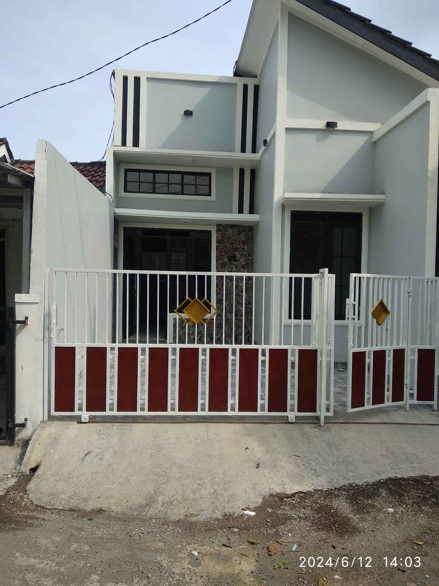 rumah cantik full renovasi siap huni