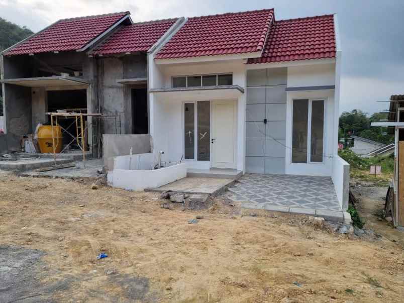 rumah cantik hanya 200 jutaann saja di godean sleman