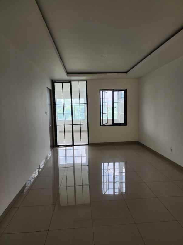 rumah cantik pinggir jalan di jambore tsm