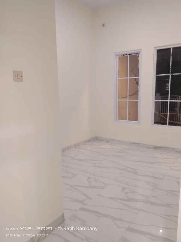 rumah cantik siap huni full renovasi