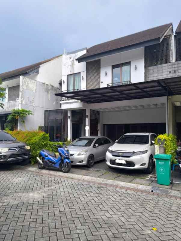 rumah cluster pulomas residence jakarta timur