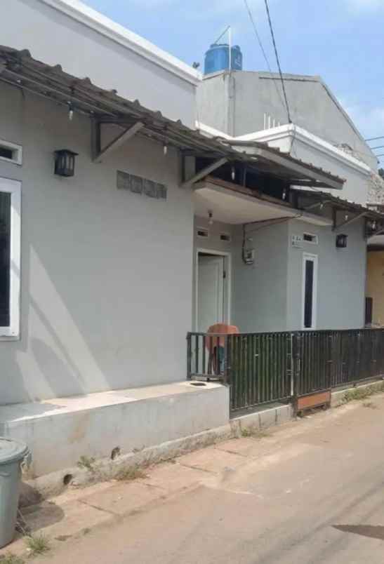 rumah di meruyung limo depok kubah emas