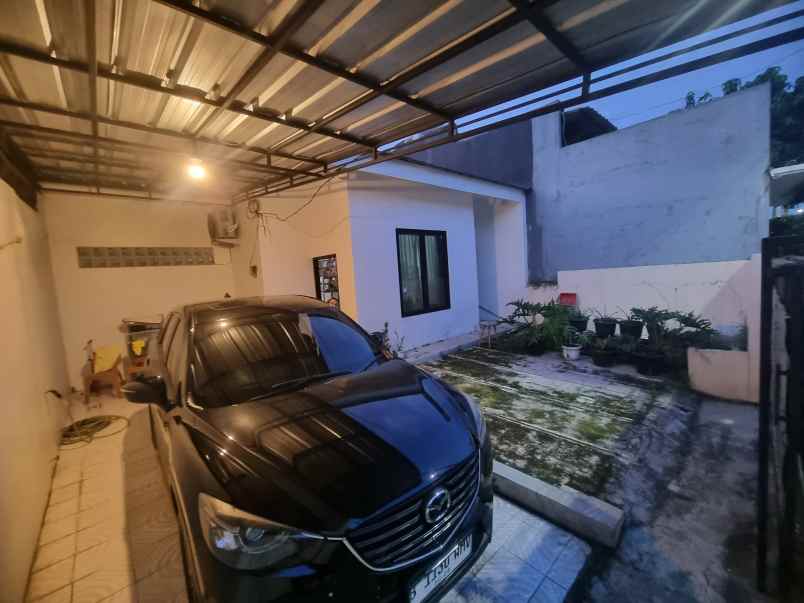 rumah dijual japos jalan depan rumah 2 mobil