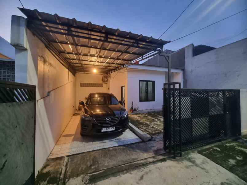 rumah dijual japos jalan depan rumah 2 mobil