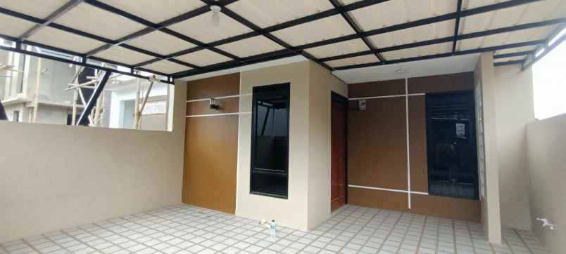 rumah dijual siap huni dekat stasiun krl dan tol