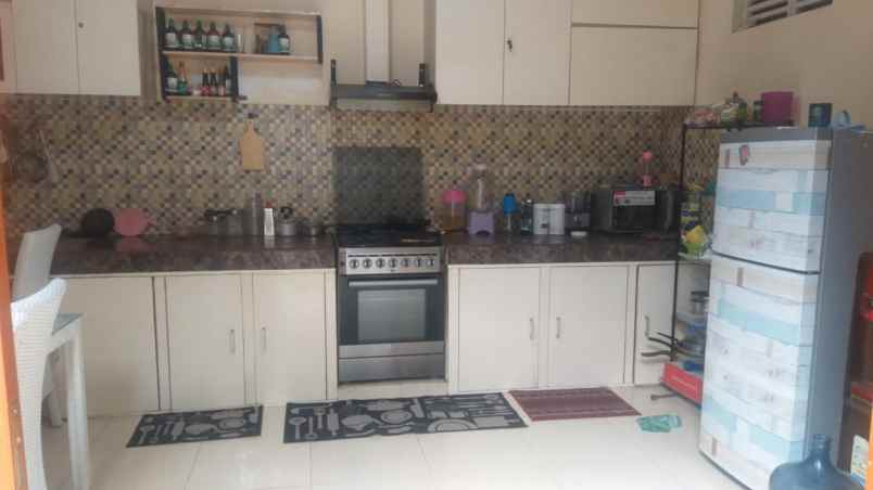 rumah dua lantai cisaranten wetan cinambo bandung