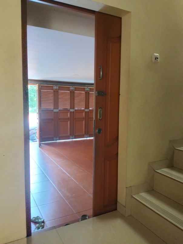 rumah hook di perumahan duta bumi kota bekasi