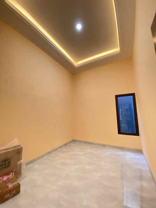 rumah hook siap huni full renovasi