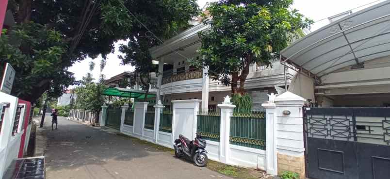 rumah jl ampera raya cilandak