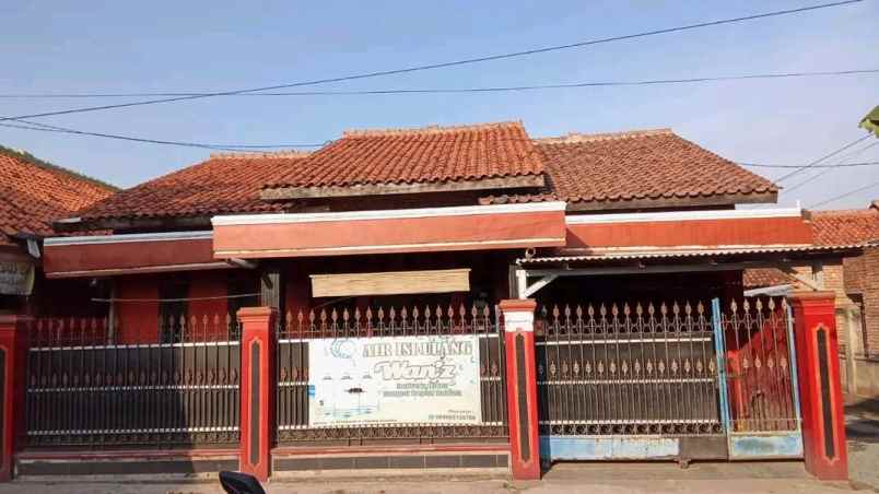 rumah kampung siap huni full renov