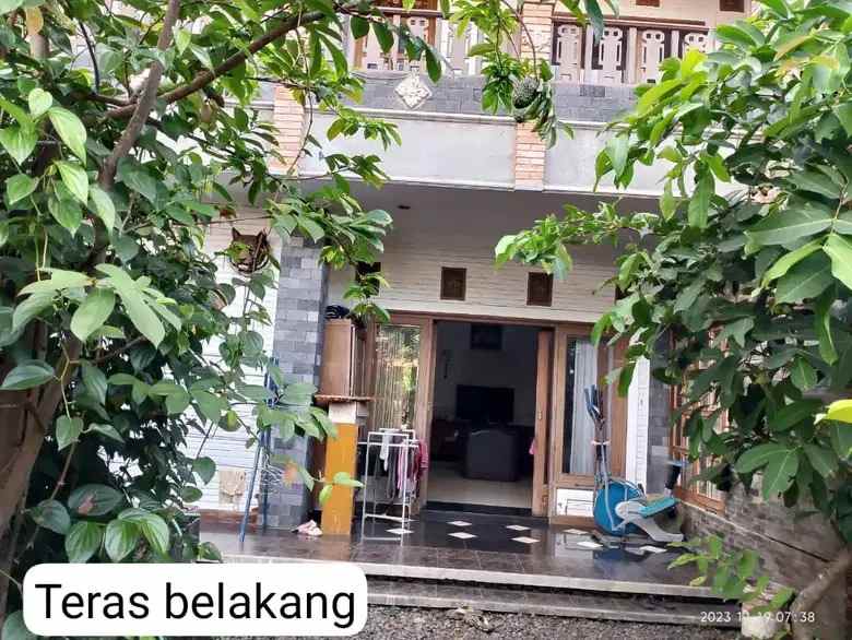 rumah klasik moderen jawa 2 lantai strategis nego