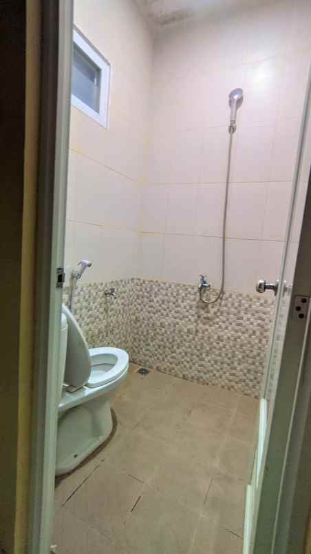 rumah komersil murah di pinggir tol