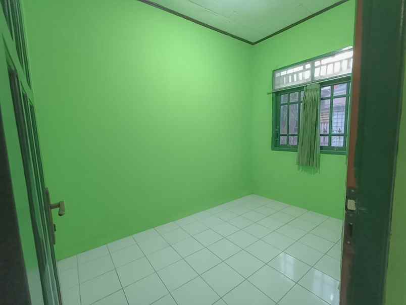 rumah kontrakan karangsatria 2 kt 2 km