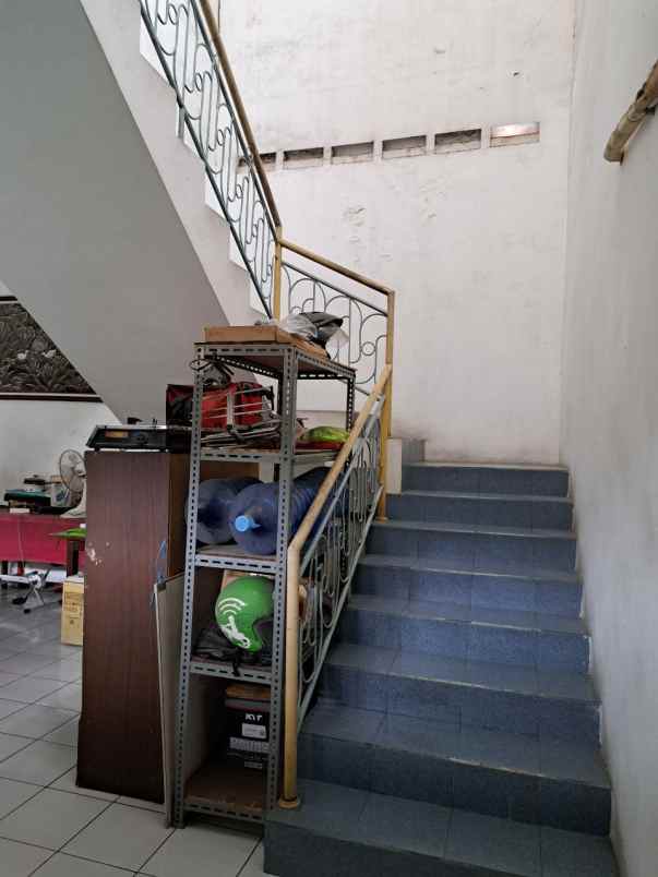 rumah kos2 an jln raya kutisari selatan