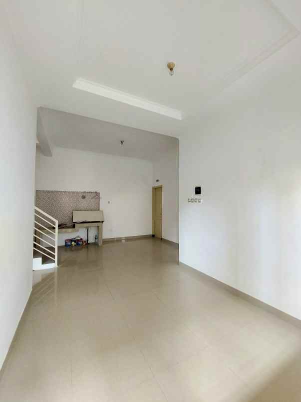 rumah kost siap huni lokasi sigura gura kota malang